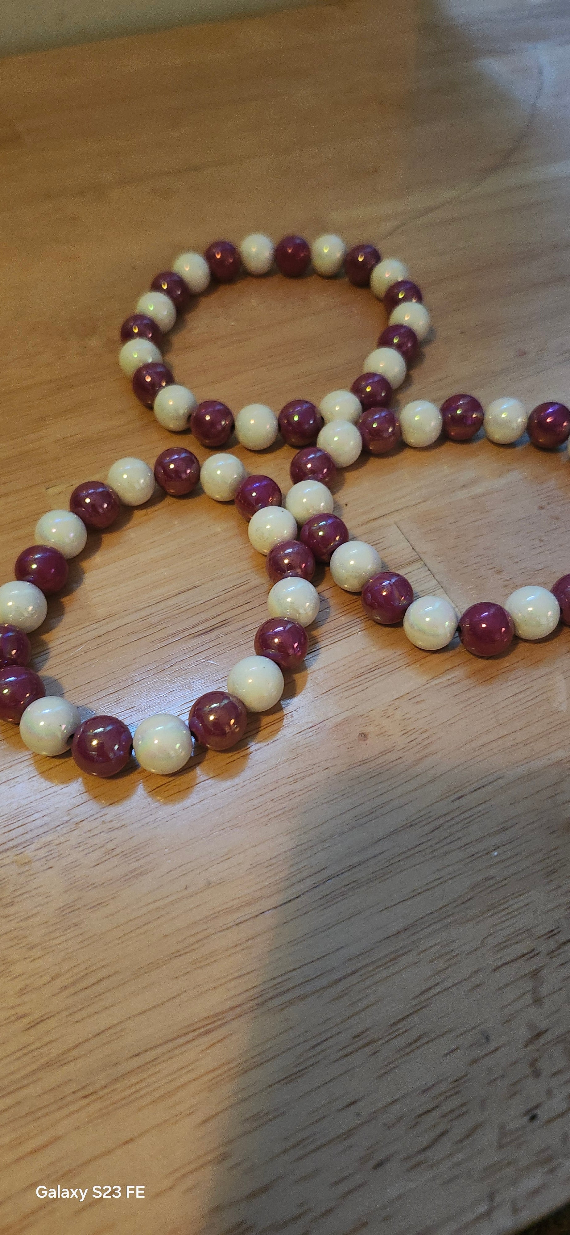 White & Purple Glossy Beaded Bracelet – Elegant Handmade Bead Bracelet for Women