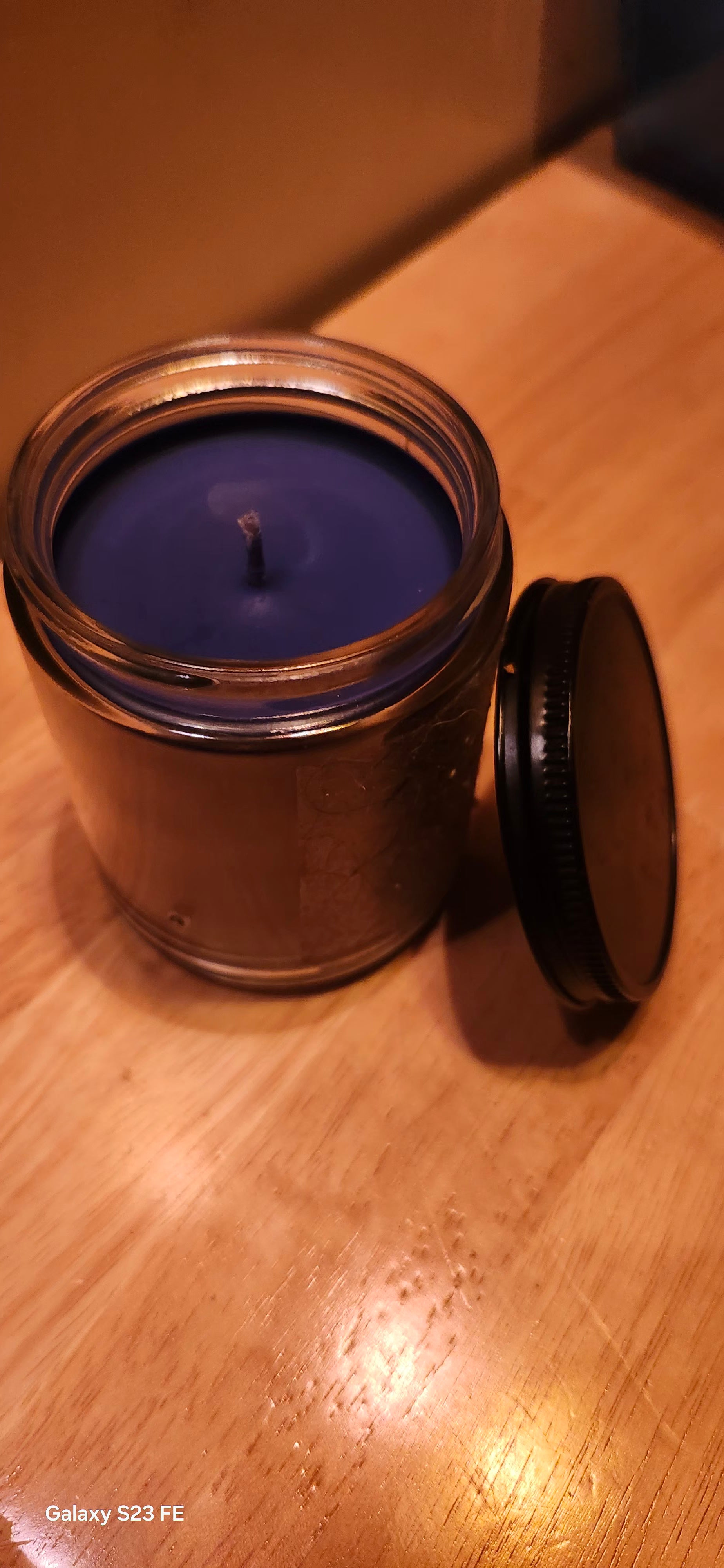 Christmas Smell Blue Candle – Festive Holiday Scented Candle