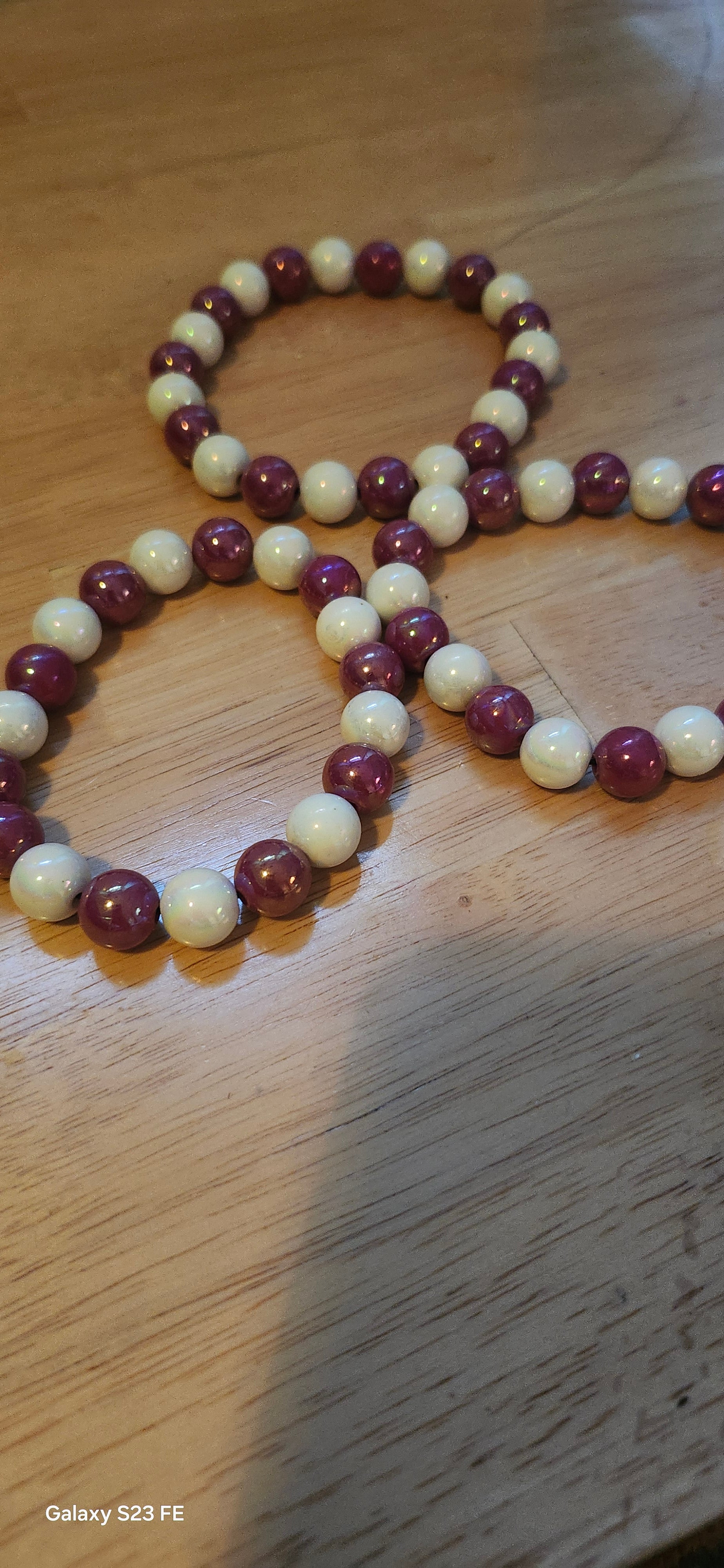 White & Purple Glossy Beaded Bracelet – Elegant Handmade Bead Bracelet for Women