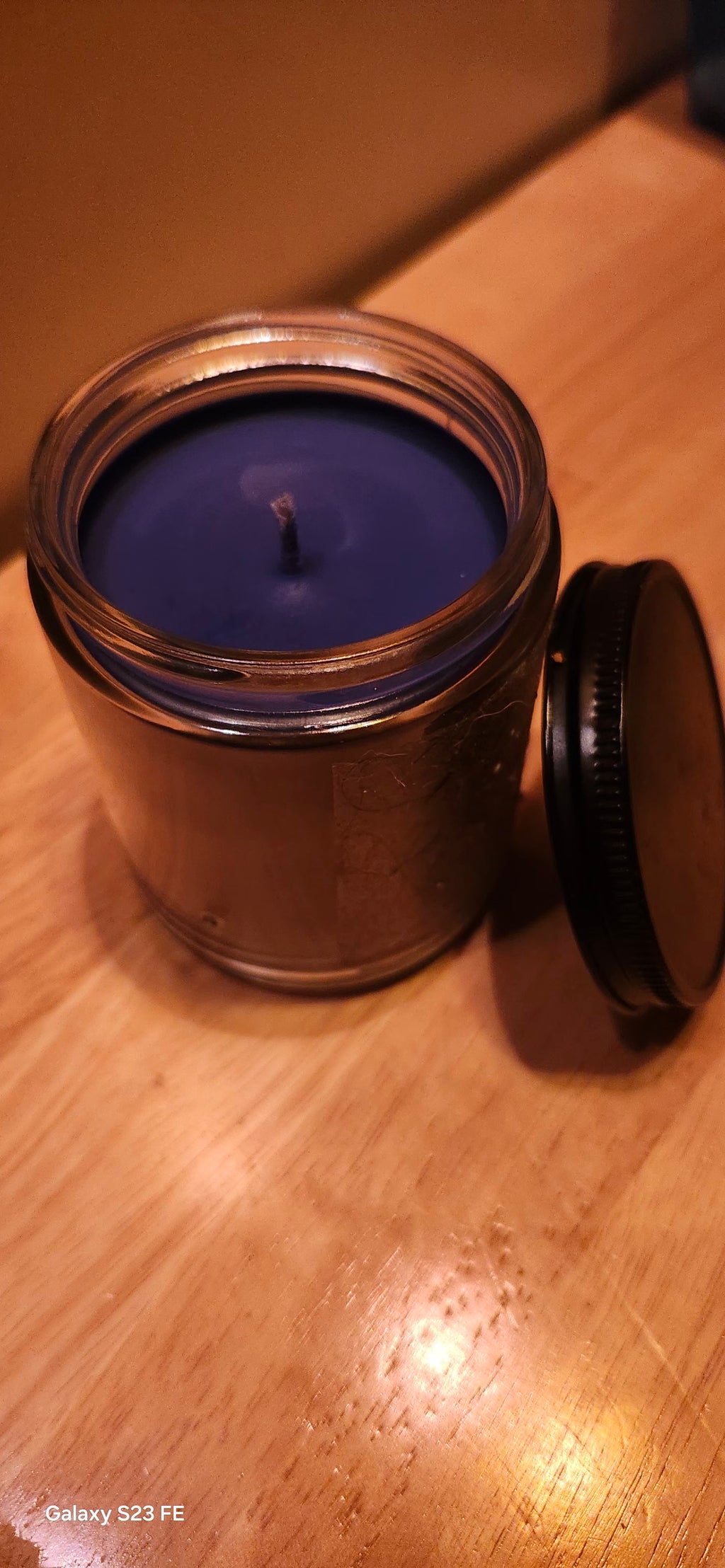 Christmas Smell Blue Candle – Festive Holiday Scented Candle