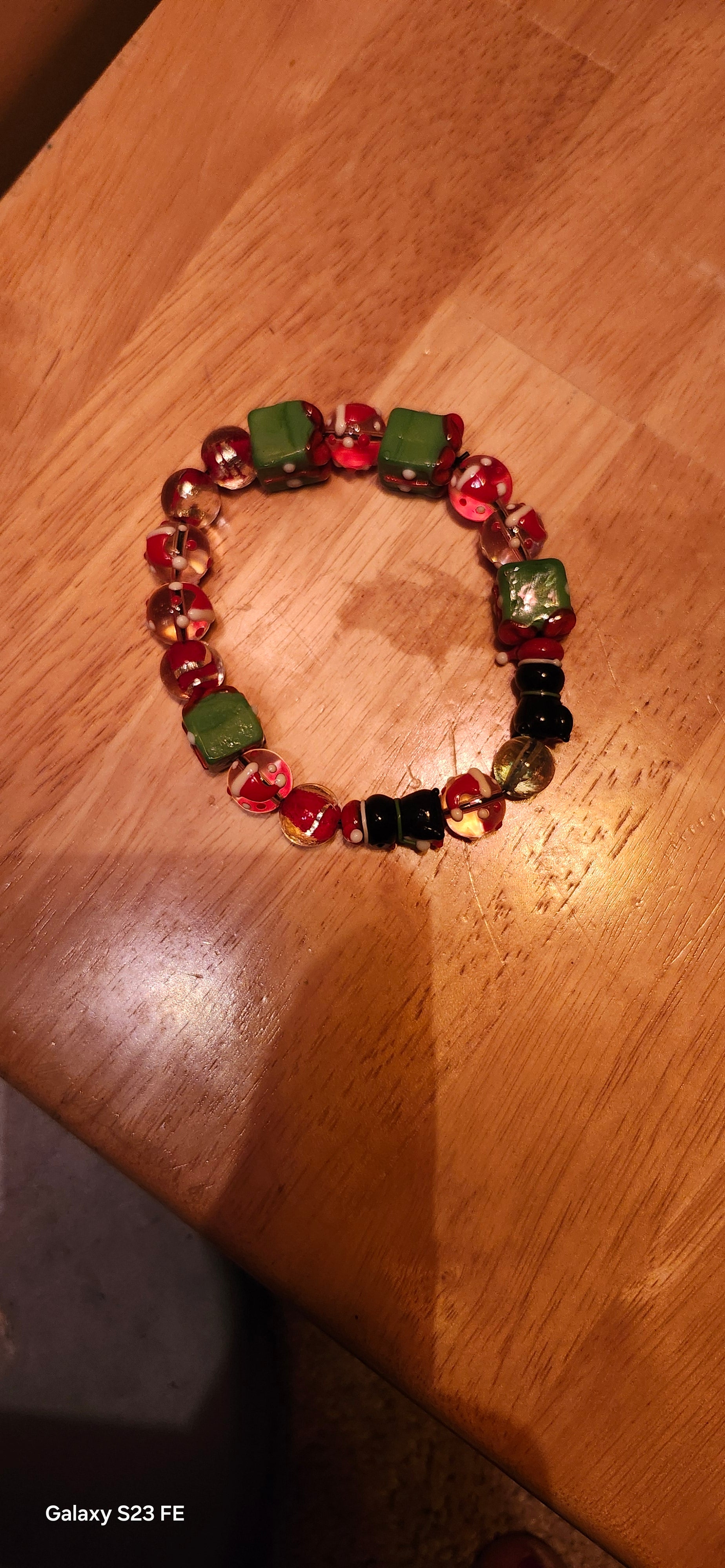 Christmas Bracelet – Festive Holiday Charm Wrist Bracelet for Men & Women
