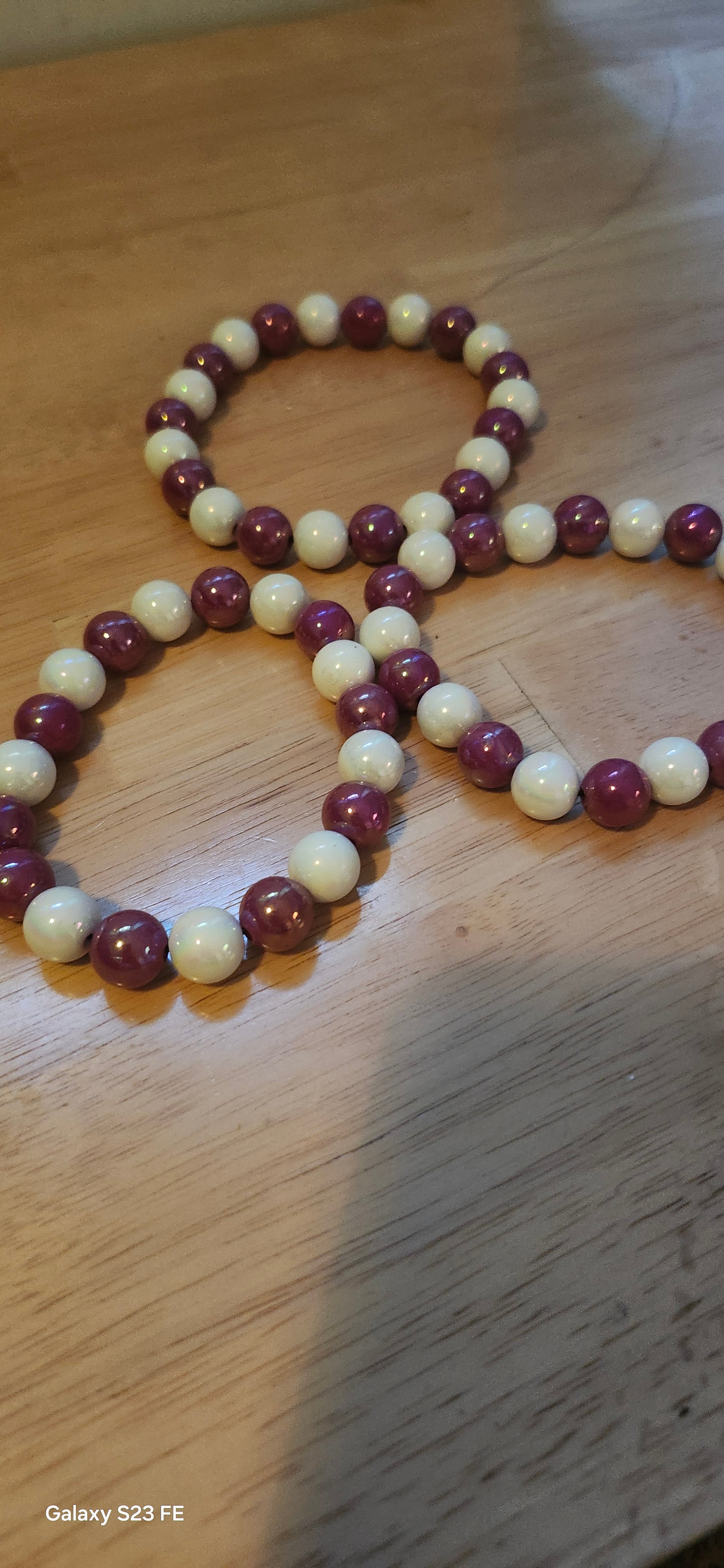 White & Purple Glossy Beaded Bracelet – Elegant Handmade Bead Bracelet for Women