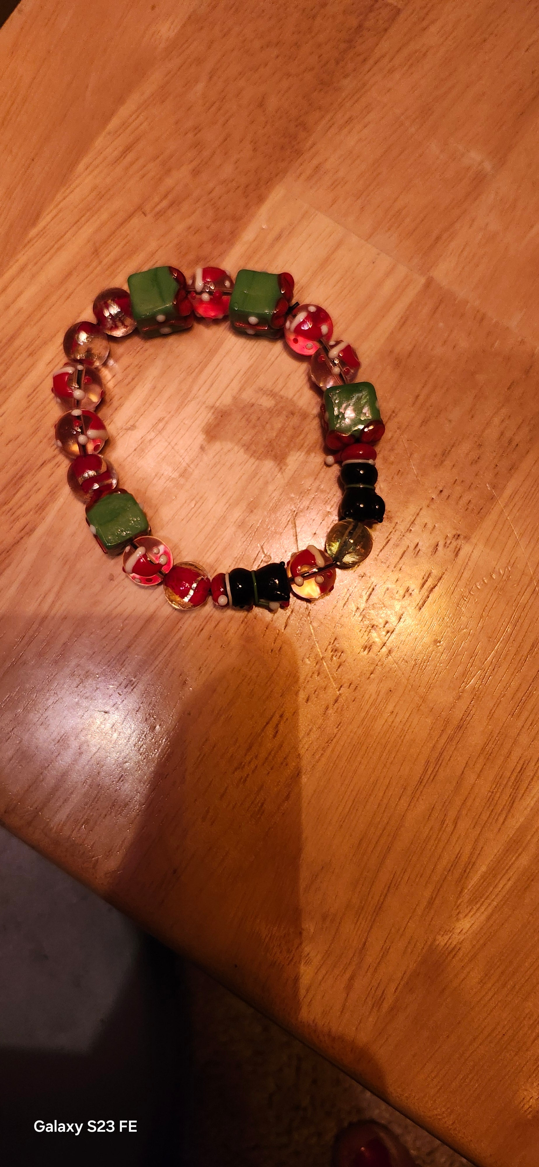 Christmas Bracelet – Festive Holiday Charm Wrist Bracelet for Men & Women