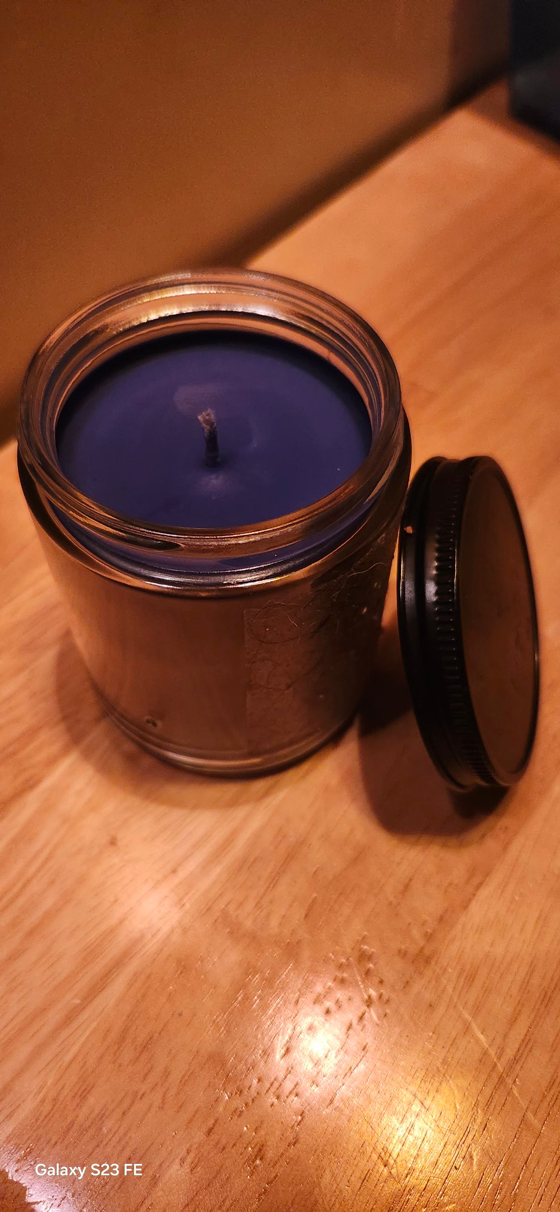 Christmas Smell Blue Candle – Festive Holiday Scented Candle