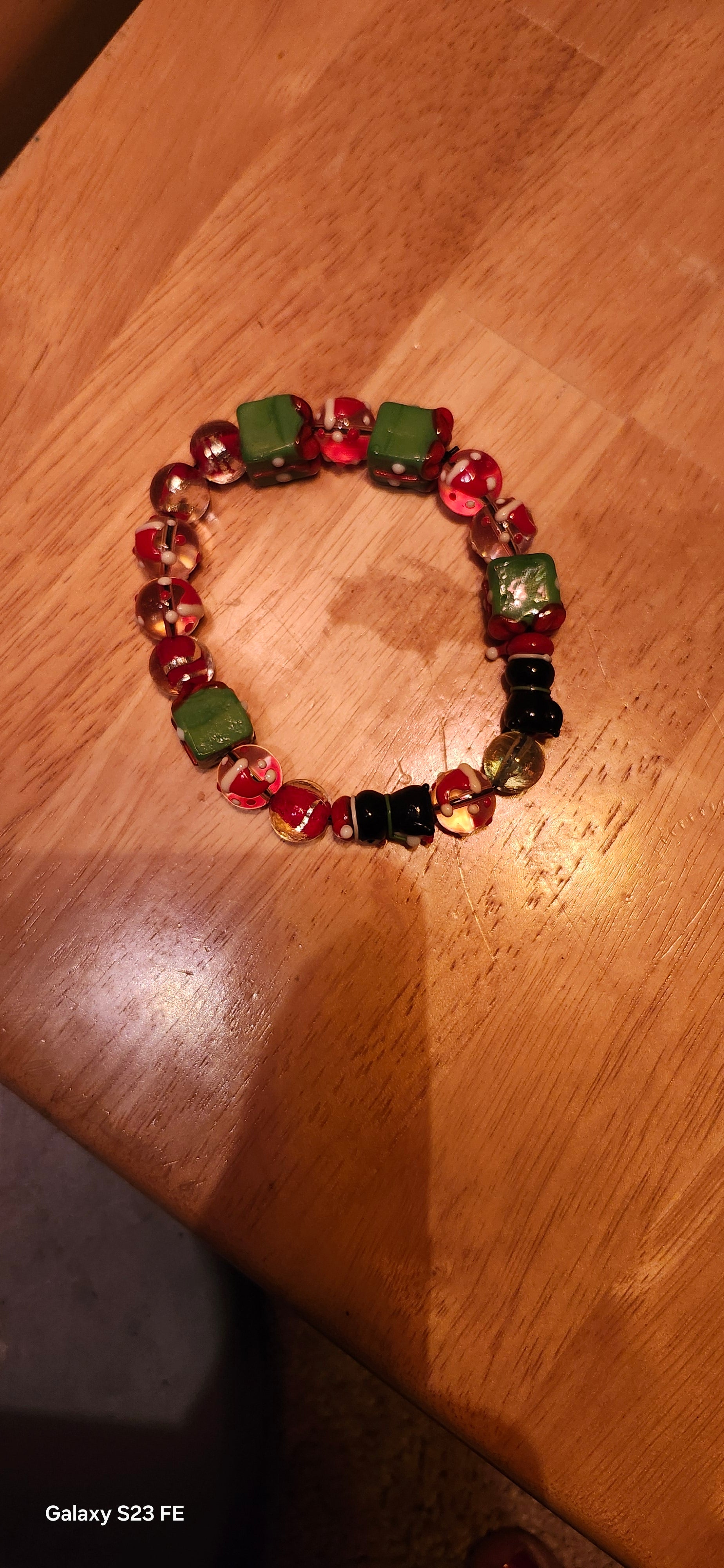 Christmas Bracelet – Festive Holiday Charm Wrist Bracelet for Men & Women