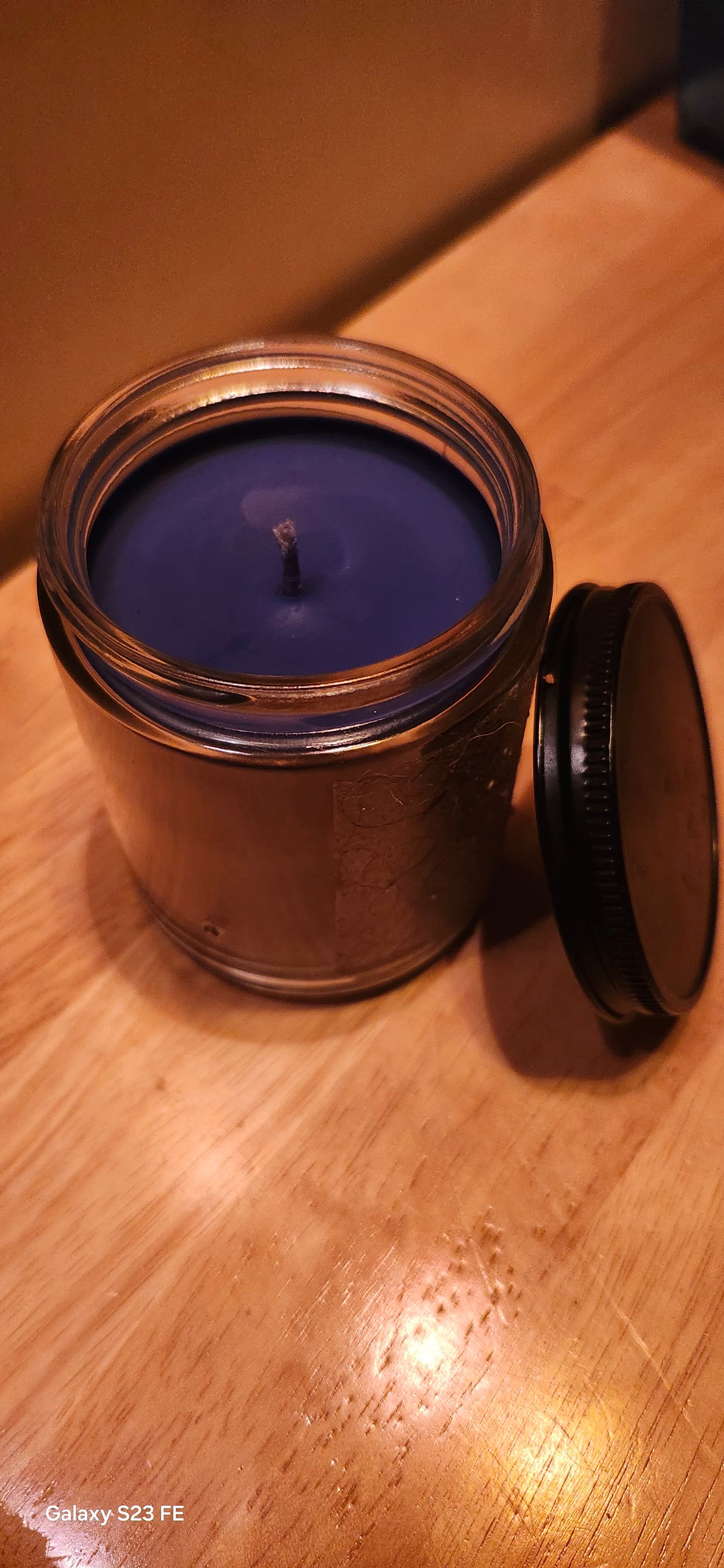 Christmas Smell Blue Candle – Festive Holiday Scented Candle